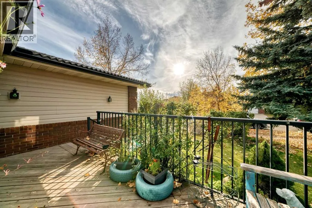 983 Woodbine Boulevard SW