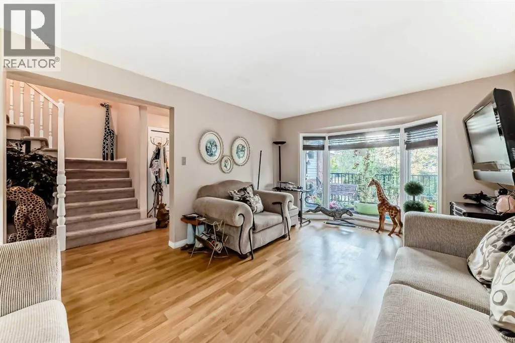 983 Woodbine Boulevard SW