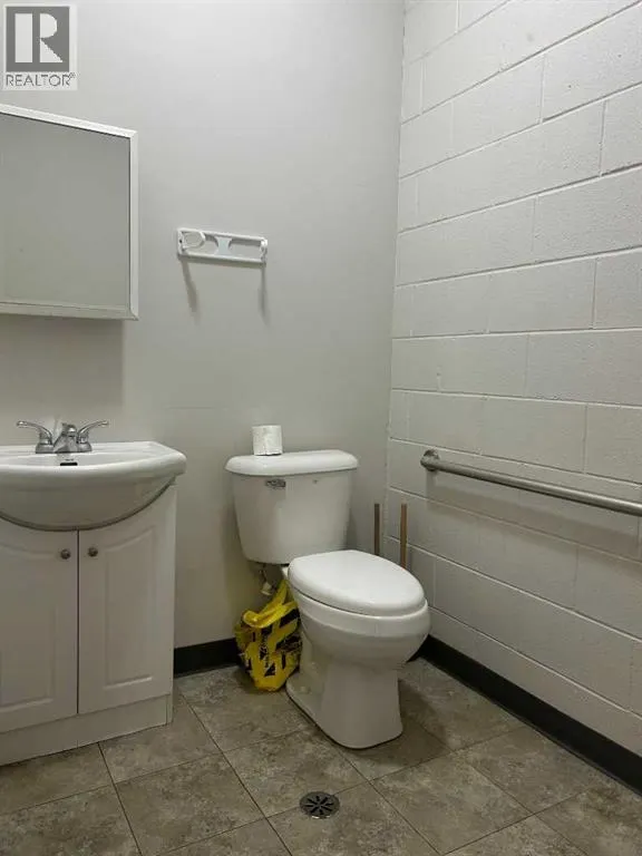 103B, 1501 Dunmore Road SE