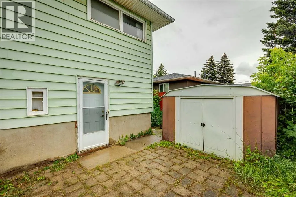 27 Winchester Crescent SW
