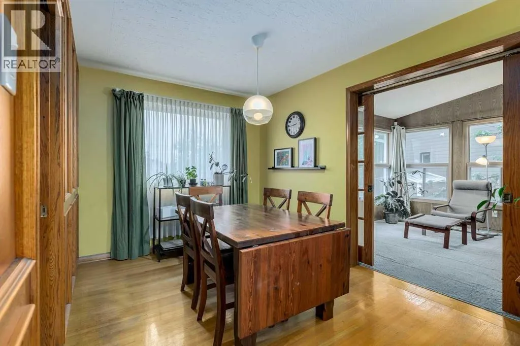 27 Winchester Crescent SW