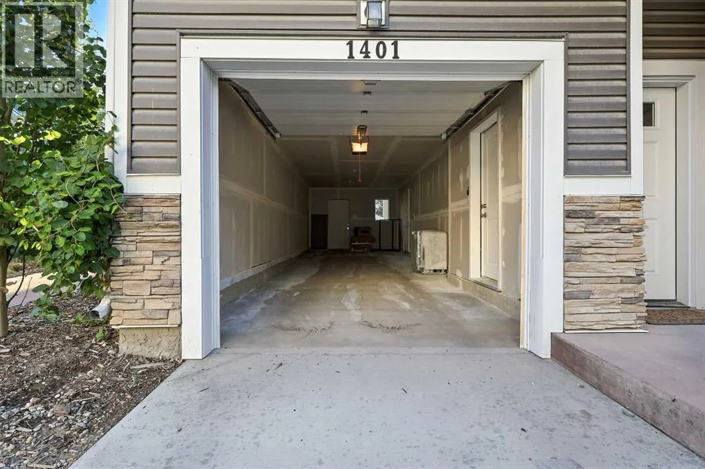 1401, 355 Nolancrest Heights NW