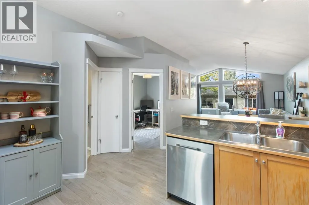 96 Prestwick Heights SE