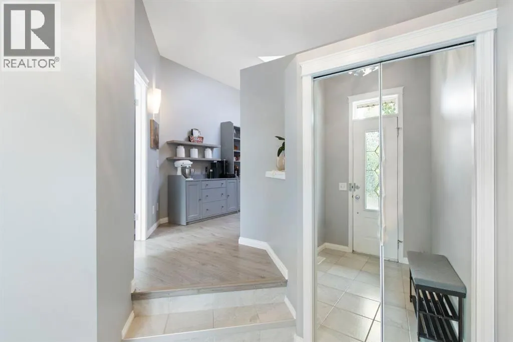96 Prestwick Heights SE