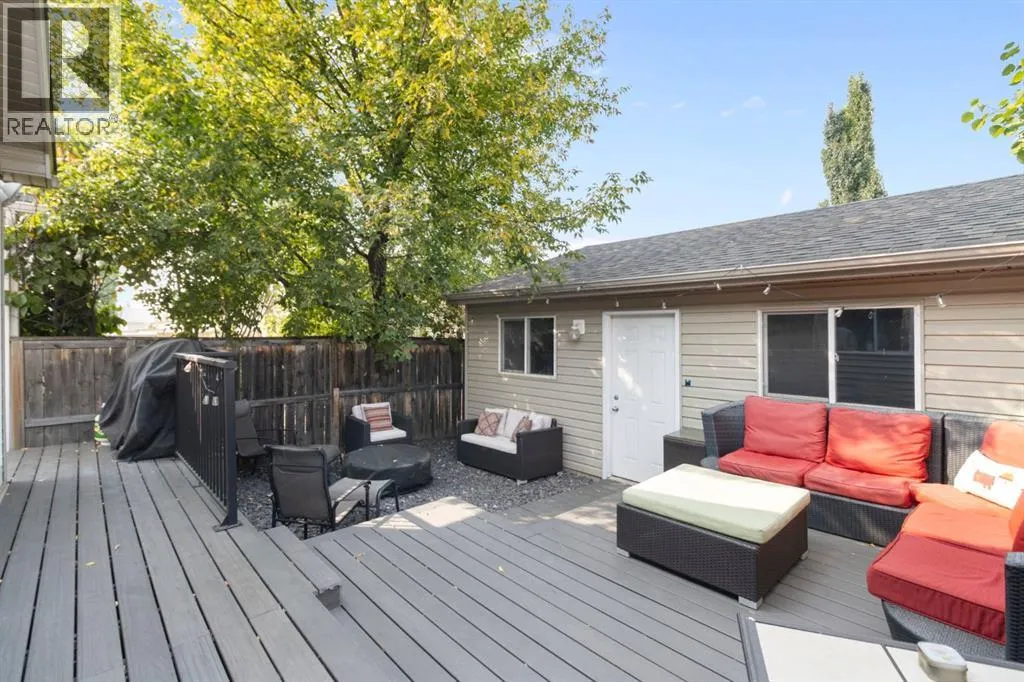 96 Prestwick Heights SE