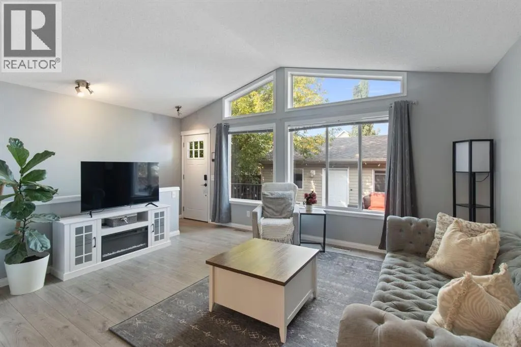 96 Prestwick Heights SE