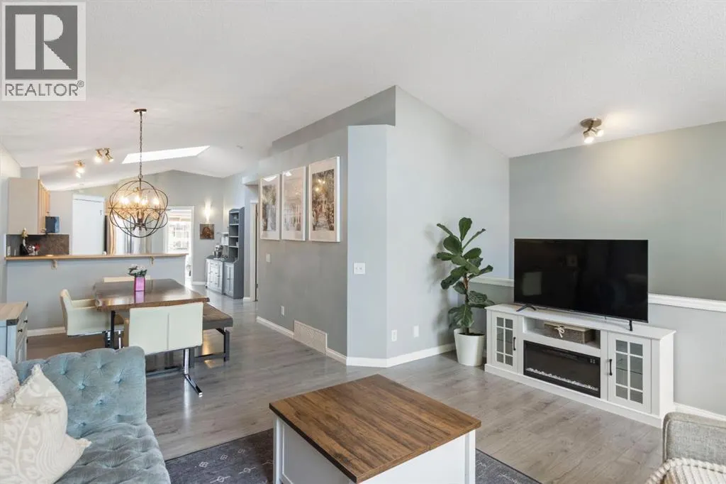 96 Prestwick Heights SE
