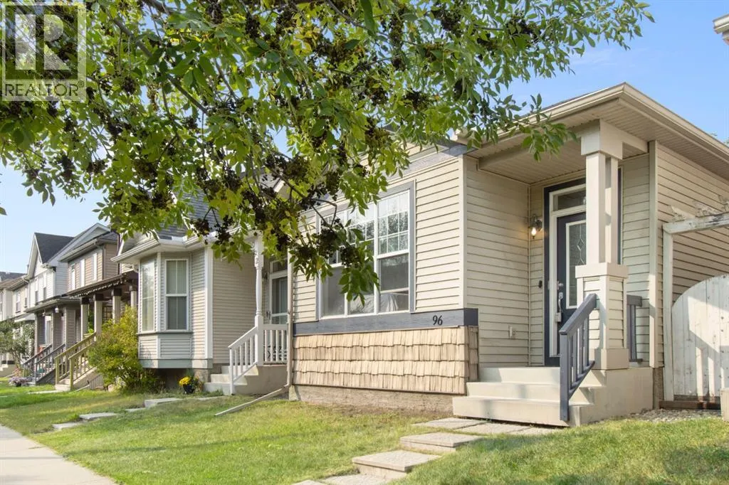 96 Prestwick Heights SE