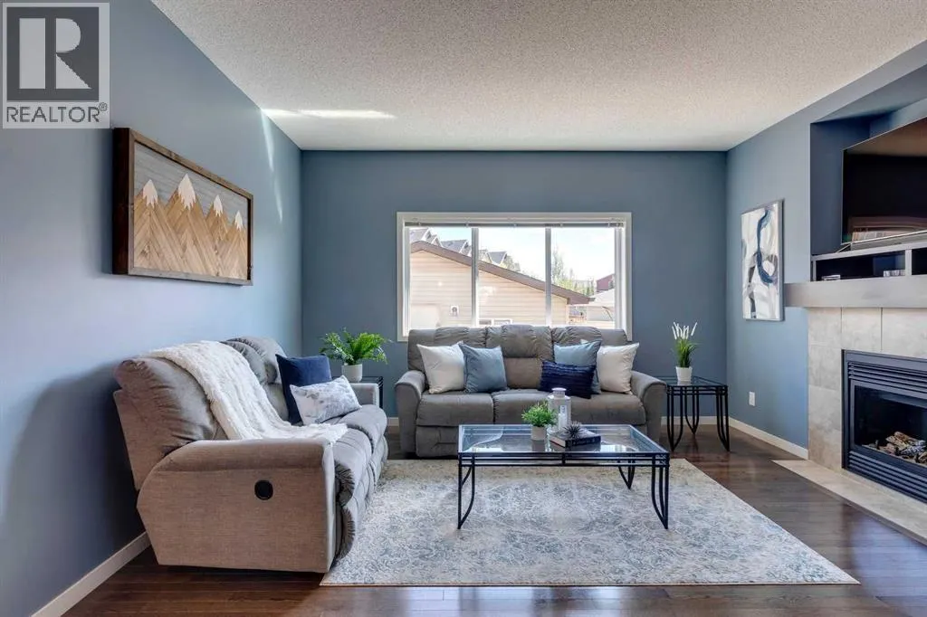 151 Copperpond Square SE