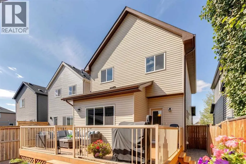 151 Copperpond Square SE