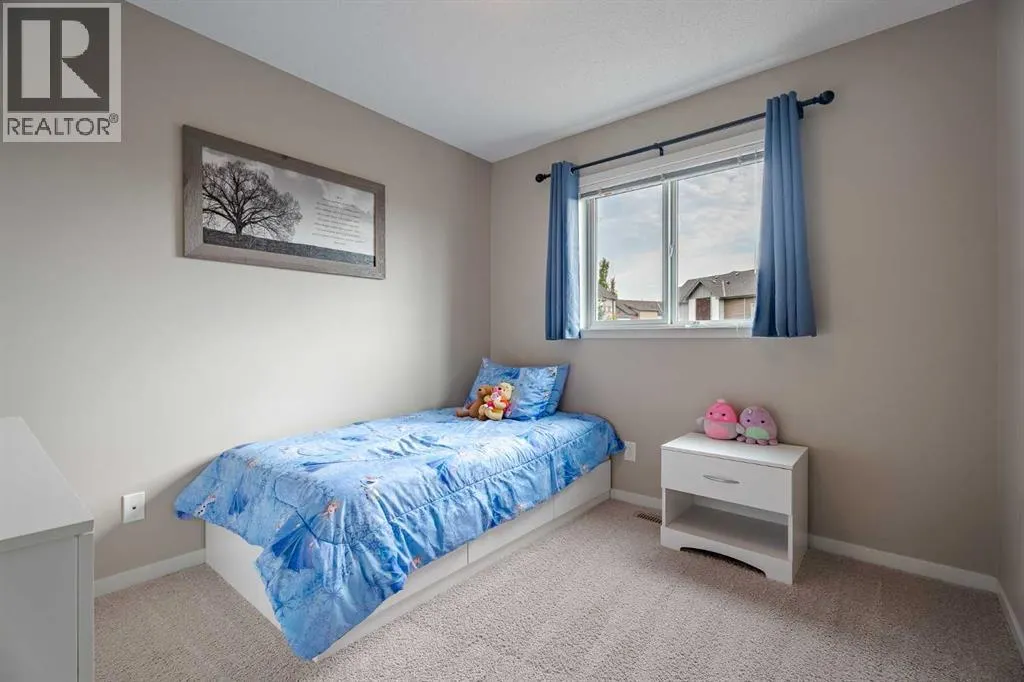 151 Copperpond Square SE
