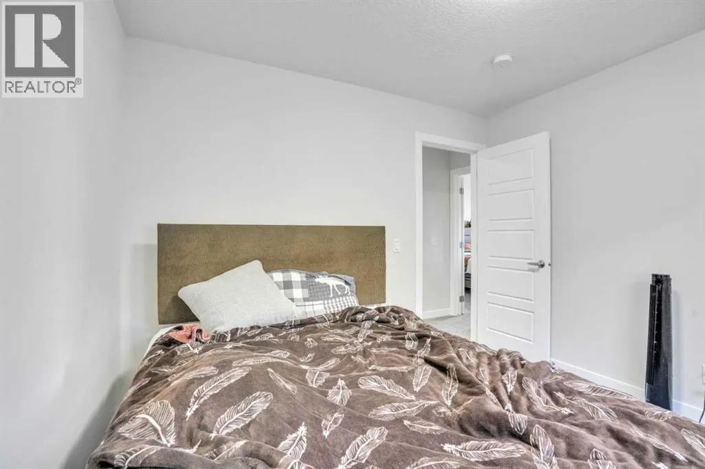 15 Midgrove Drive SW