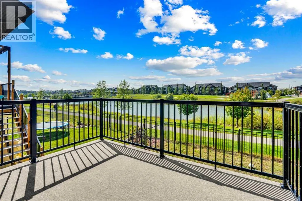 15 Midgrove Drive SW
