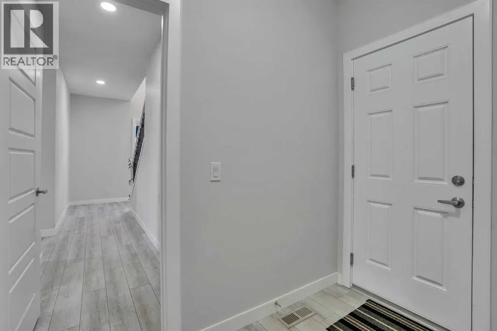 15 Midgrove Drive SW