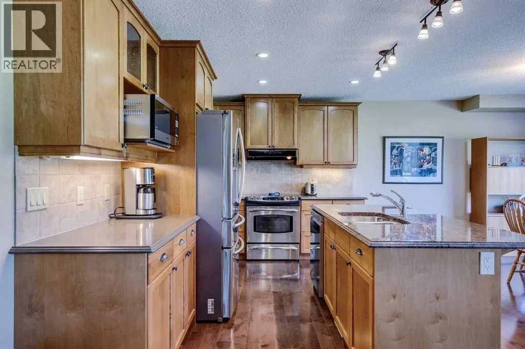 307 Crystal Green Rise