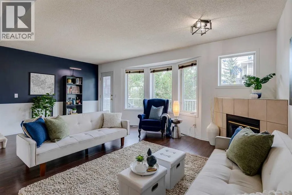 396 Regal Park NE