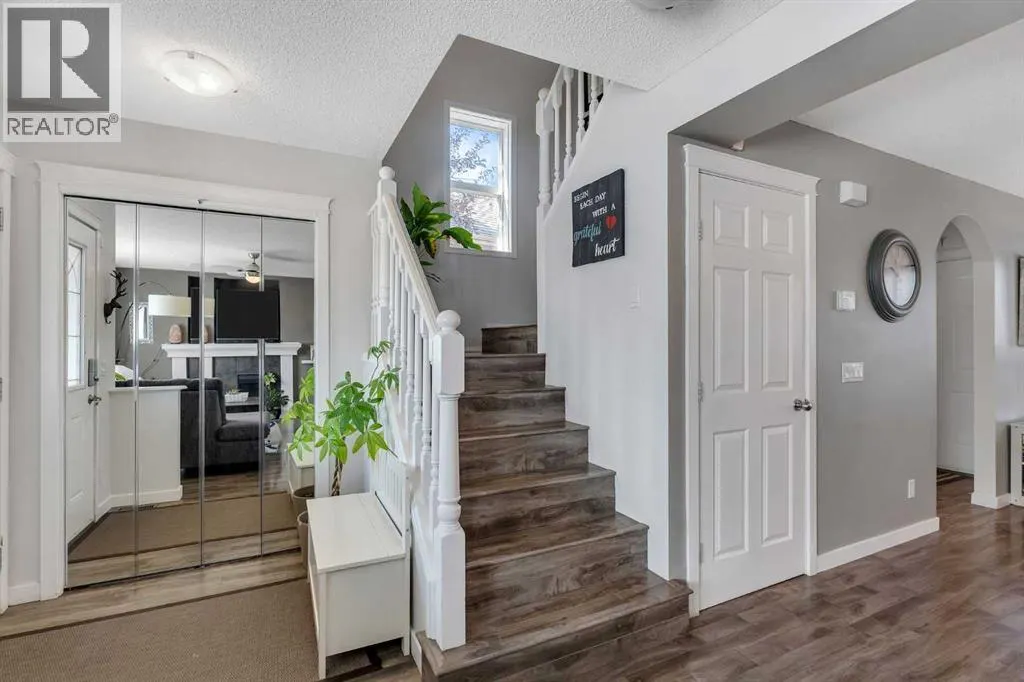 270 Sagewood Gardens SW