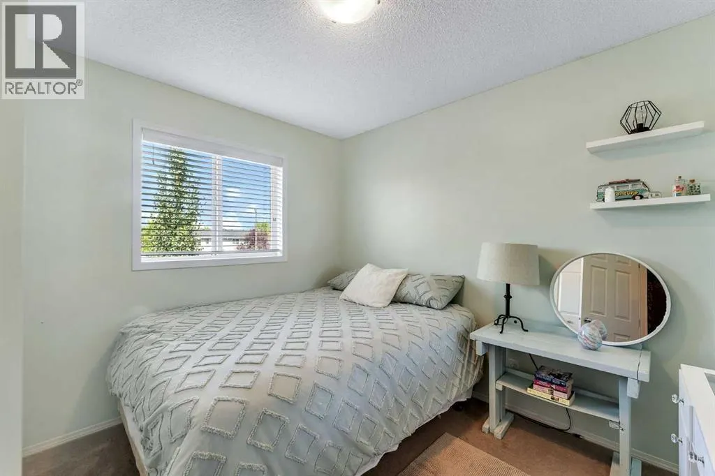 270 Sagewood Gardens SW