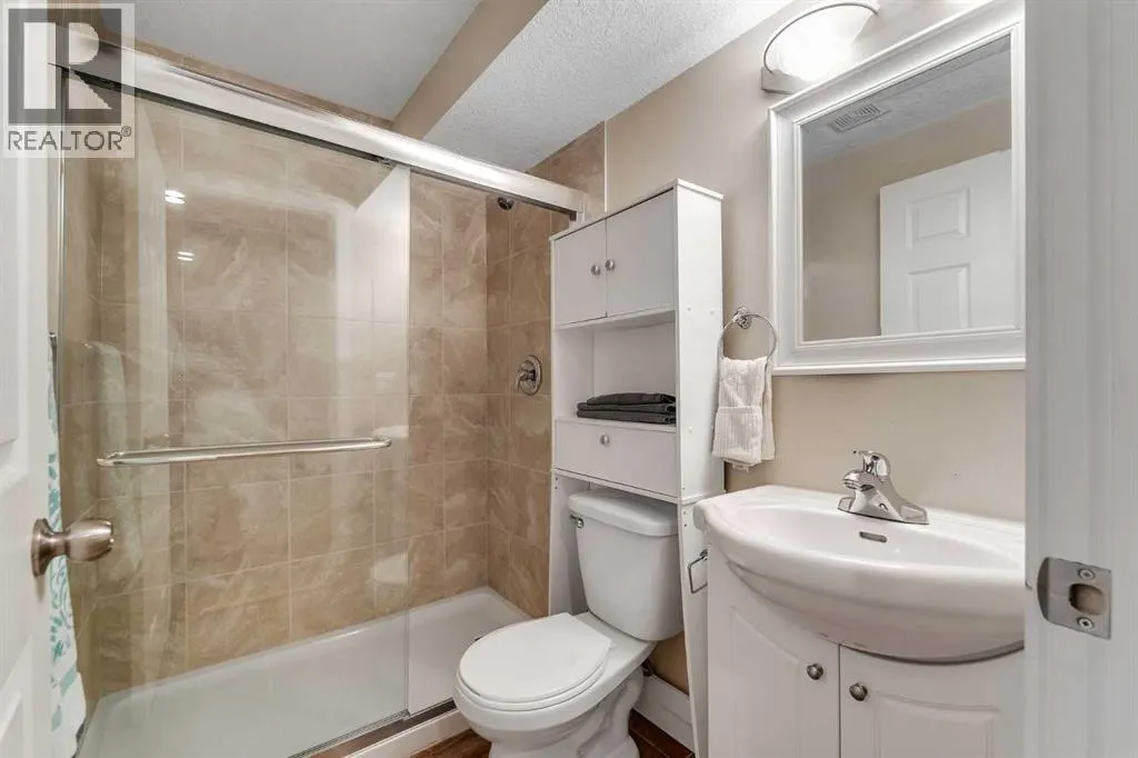 270 Sagewood Gardens SW