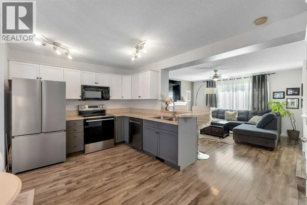 270 Sagewood Gardens SW