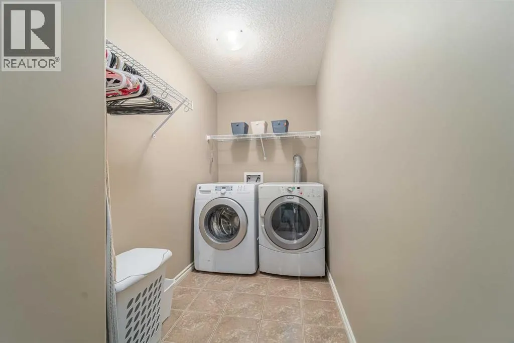189 Grizzly Terrace N