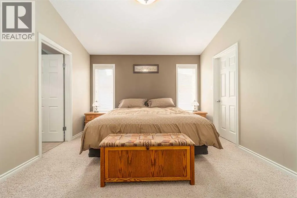 189 Grizzly Terrace N