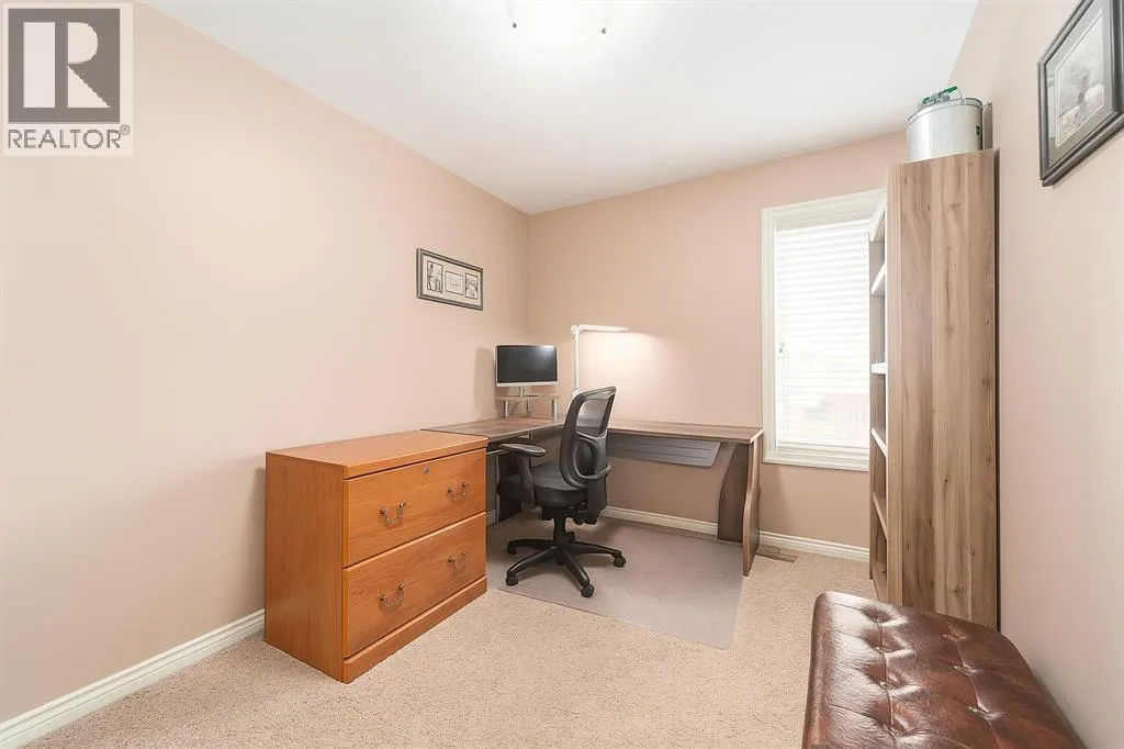 189 Grizzly Terrace N