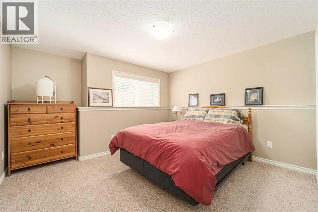 189 Grizzly Terrace N