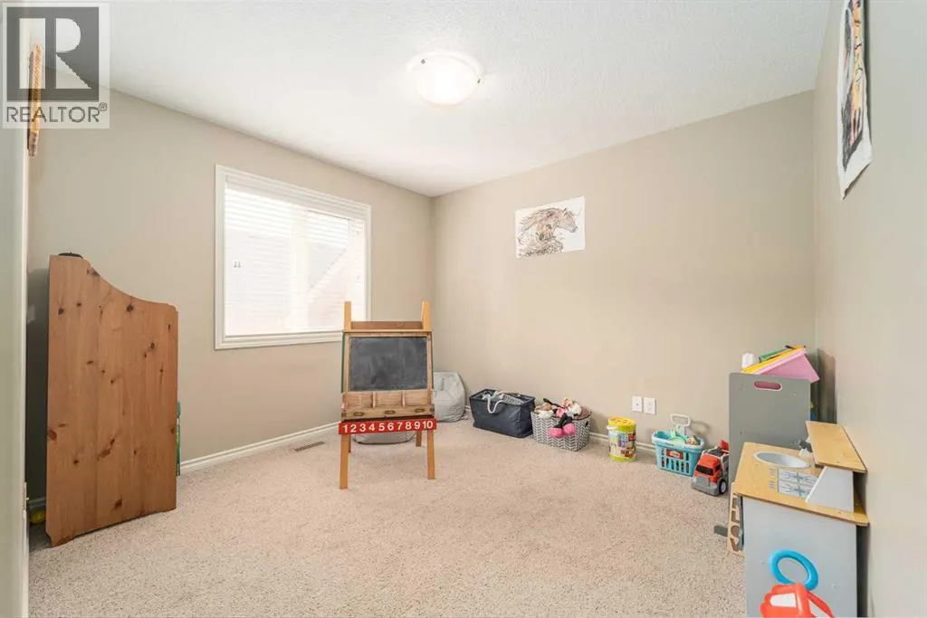 189 Grizzly Terrace N
