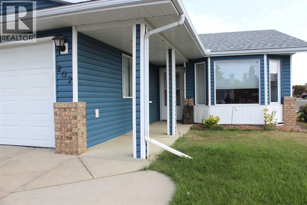 202 Ebert Close W