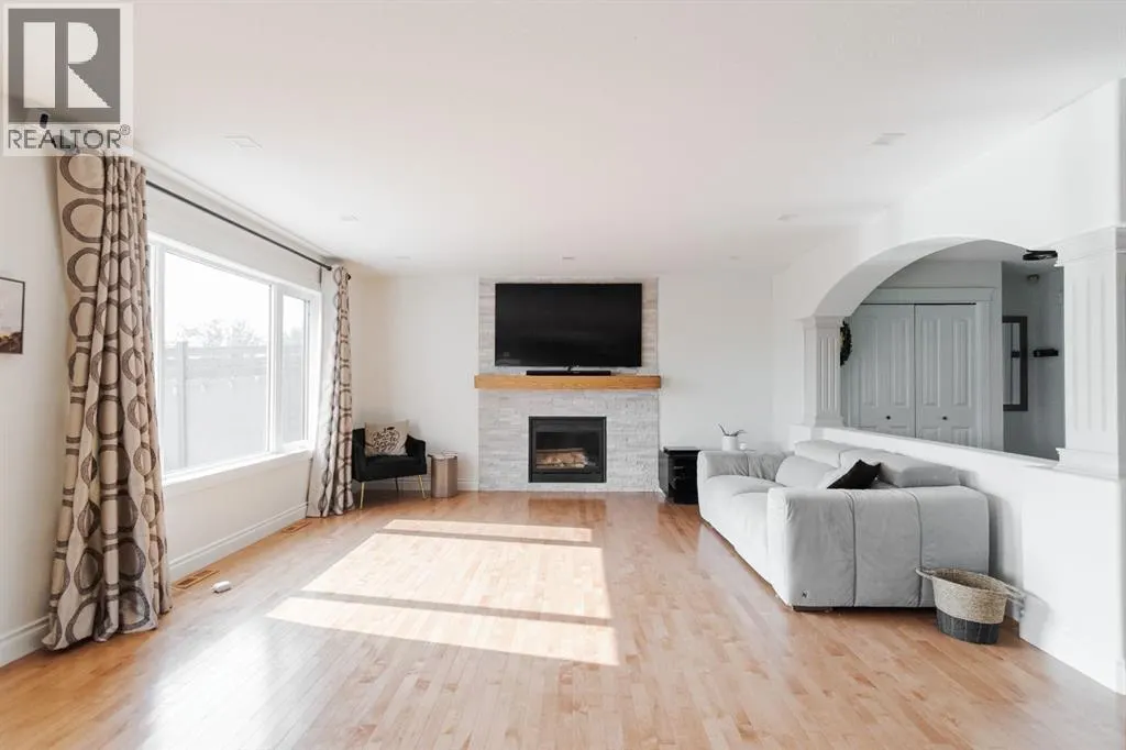 223 Rattlepan Creek Crescent