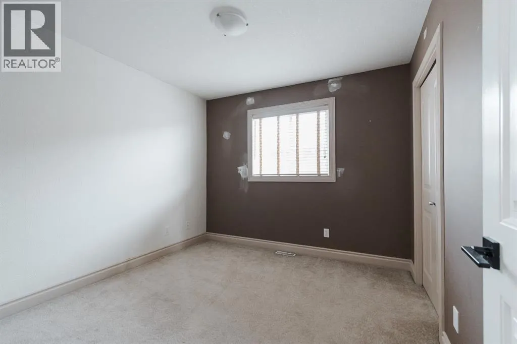 223 Rattlepan Creek Crescent