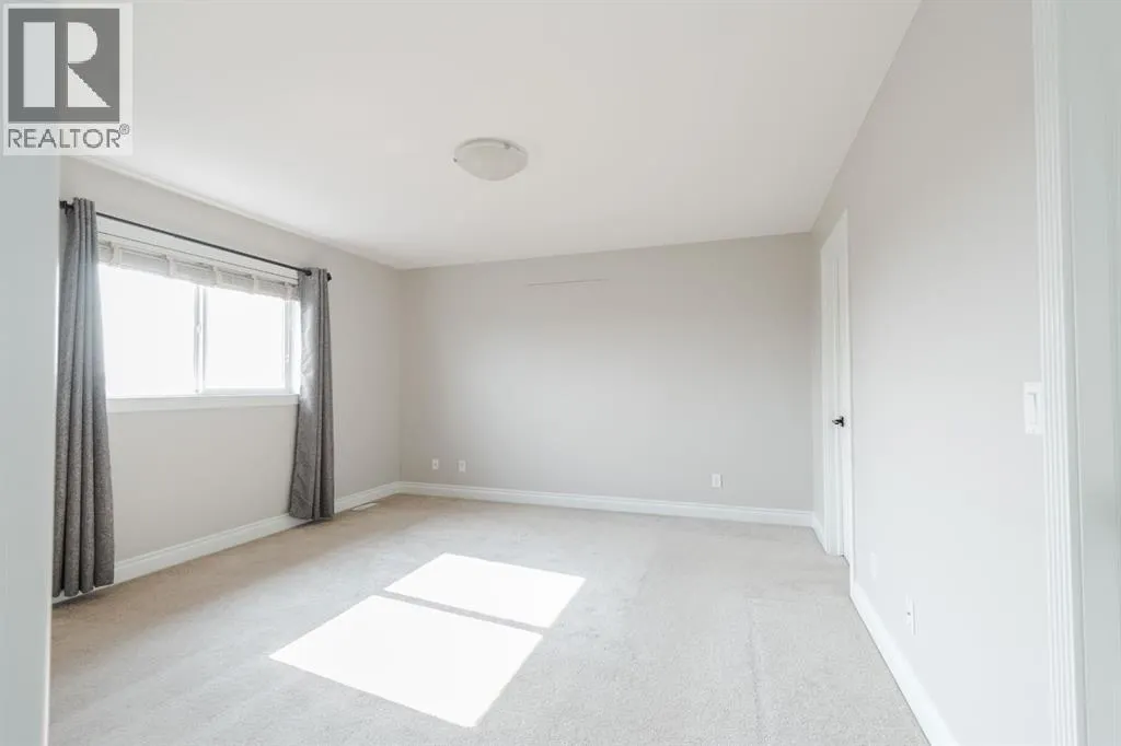 223 Rattlepan Creek Crescent