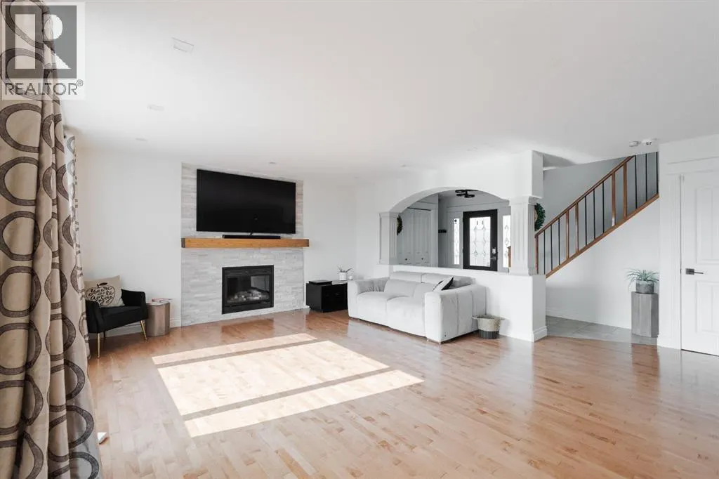 223 Rattlepan Creek Crescent