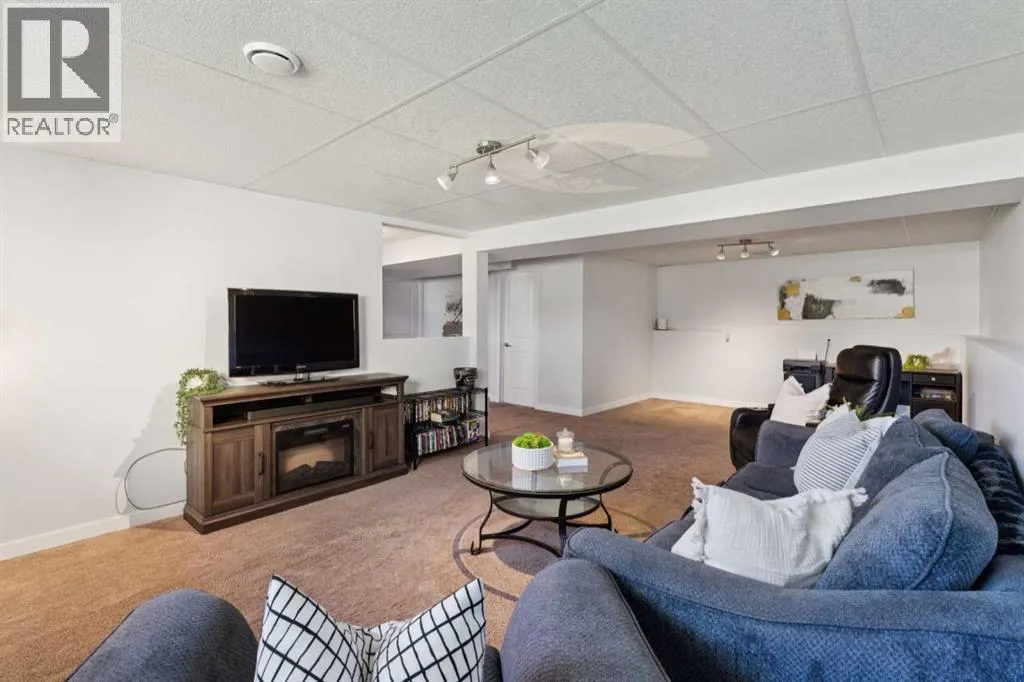 14 Glenhill Crescent