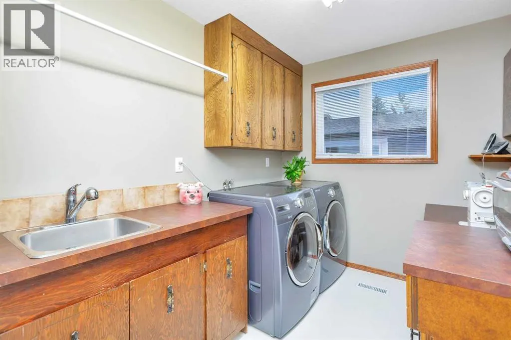 83 Oberlin Avenue