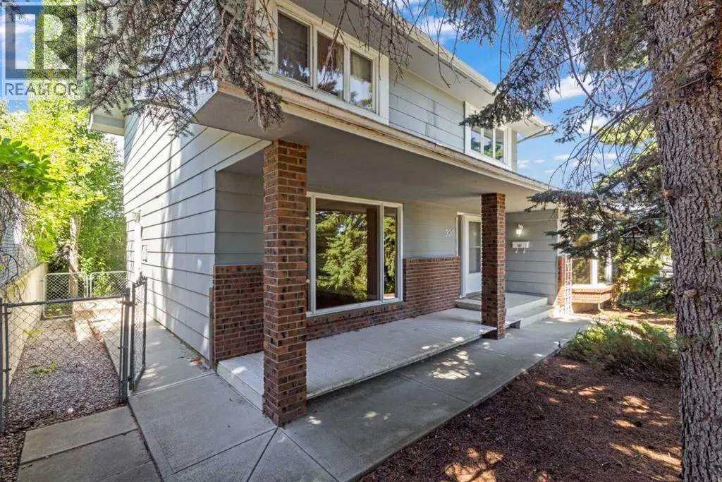 320 Parkridge Way SE