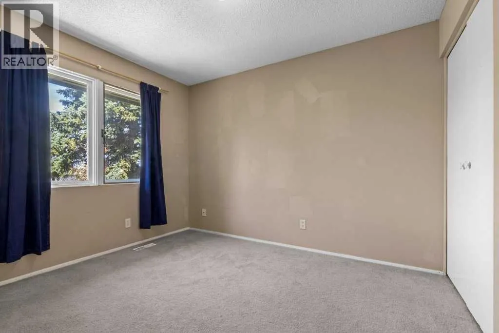 320 Parkridge Way SE