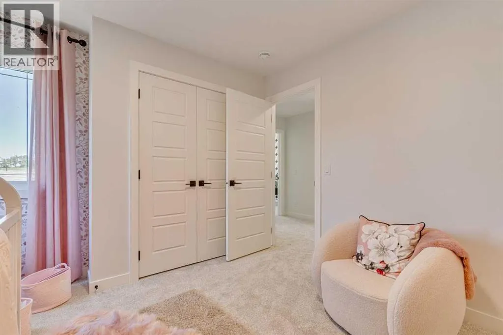 137 Versant Rise SW