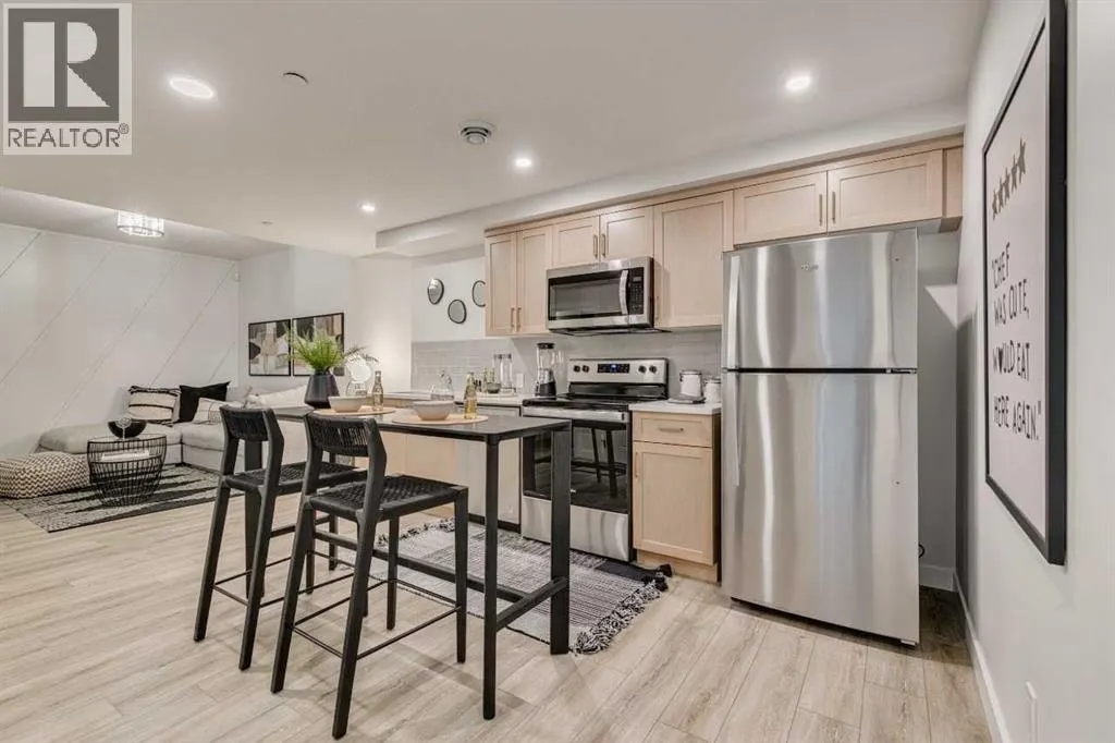 137 Versant Rise SW