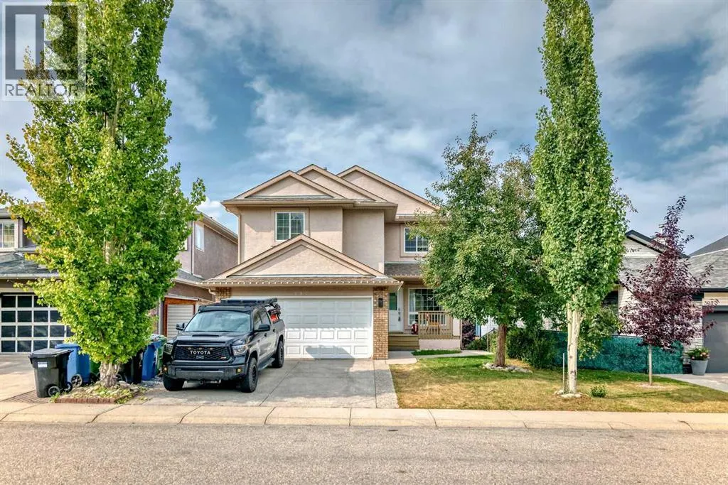 307 Edgebrook Park NW