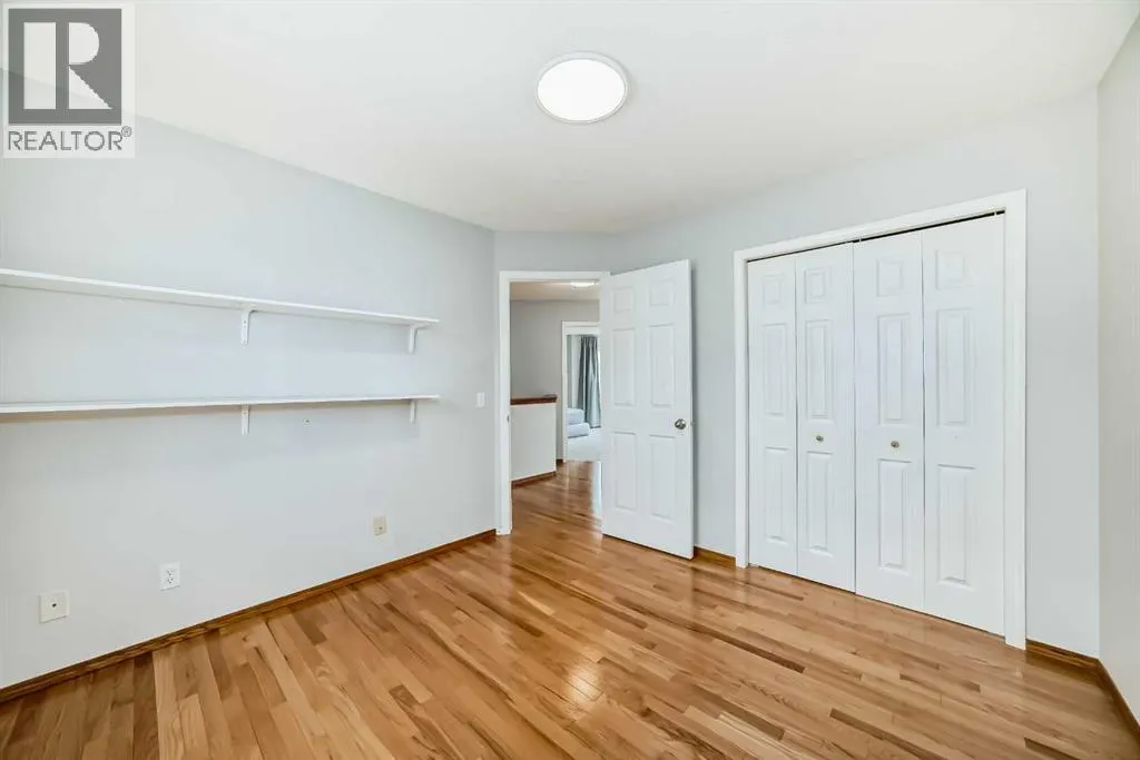 307 Edgebrook Park NW