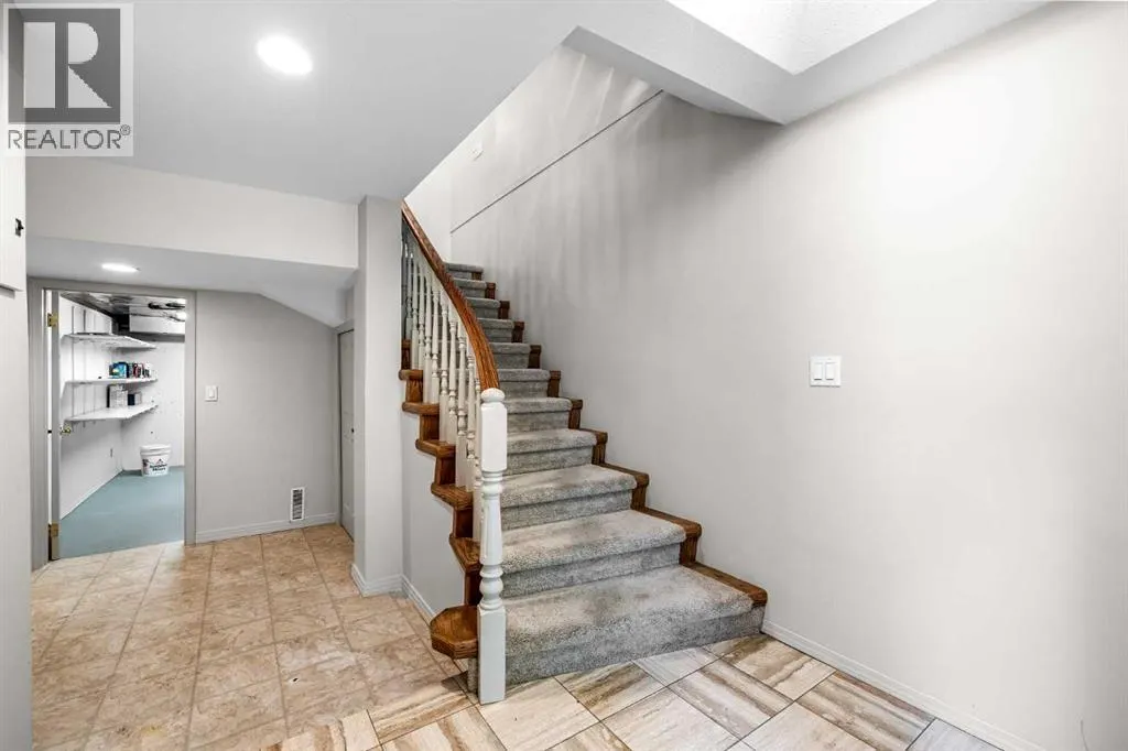 238, 4037 42 Street NW