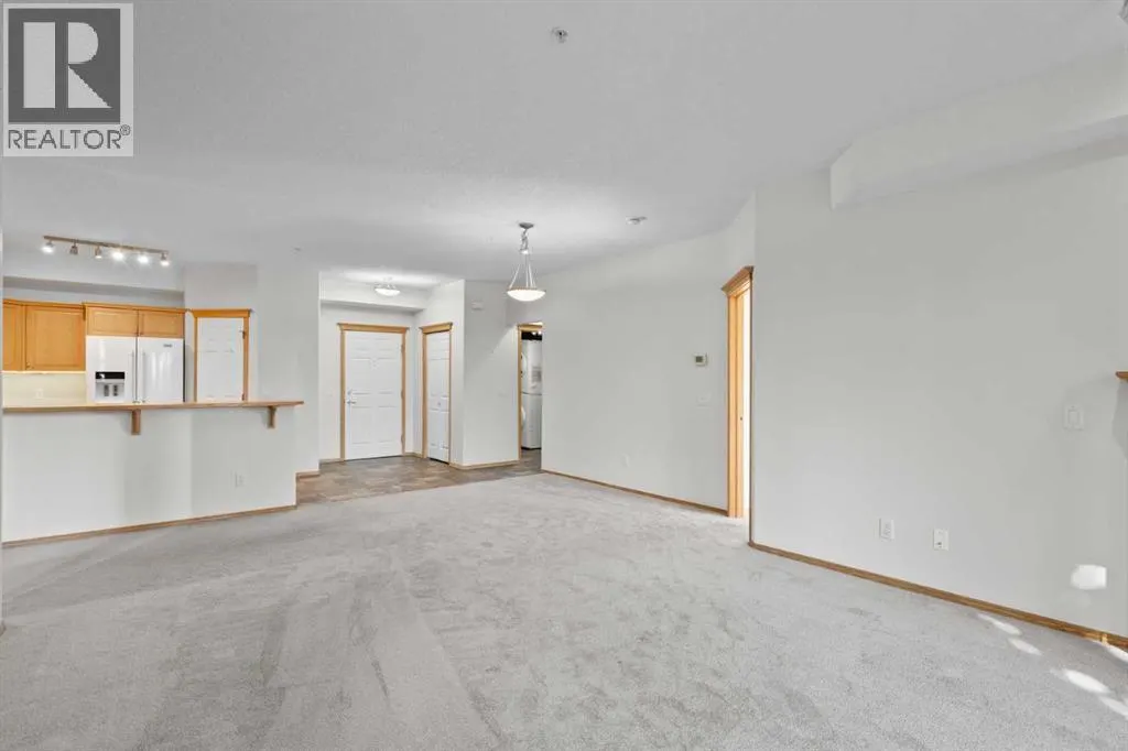 239, 15 Everstone Drive SW