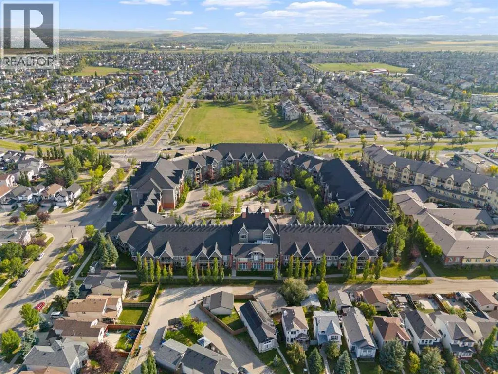 239, 15 Everstone Drive SW