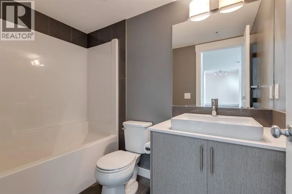 1404, 302 Skyview Ranch Drive NE