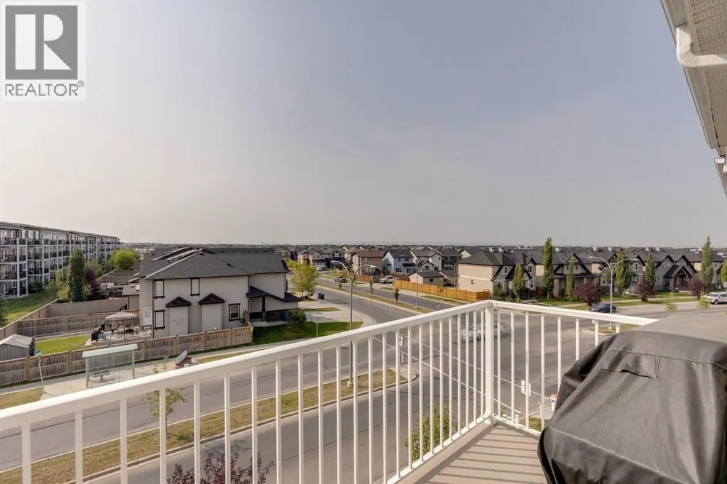 1404, 302 Skyview Ranch Drive NE