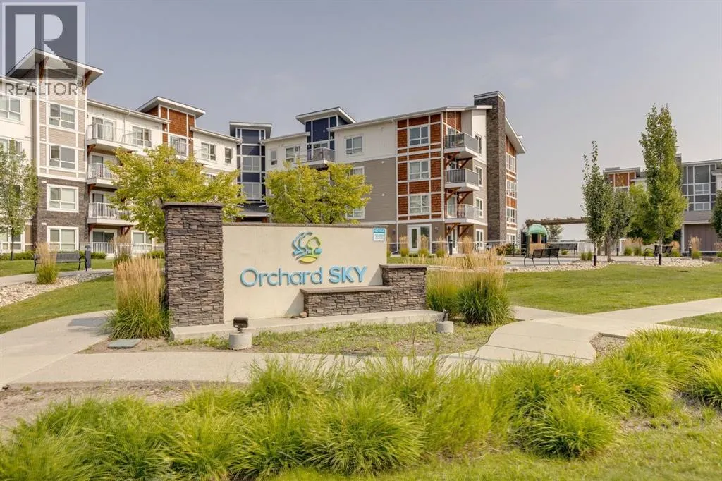 1404, 302 Skyview Ranch Drive NE