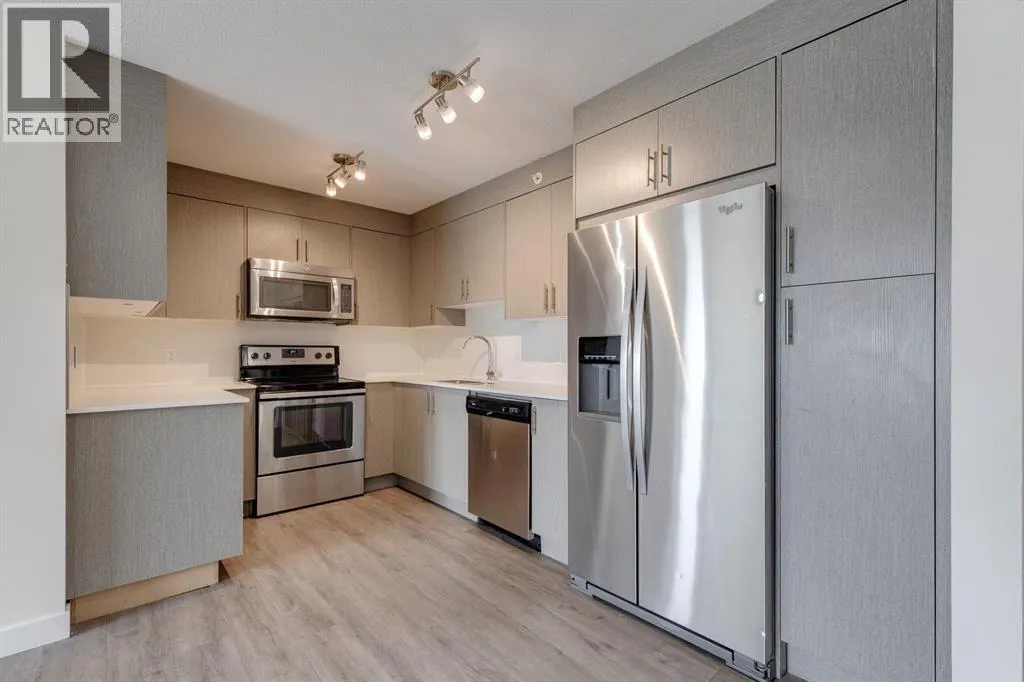 1404, 302 Skyview Ranch Drive NE