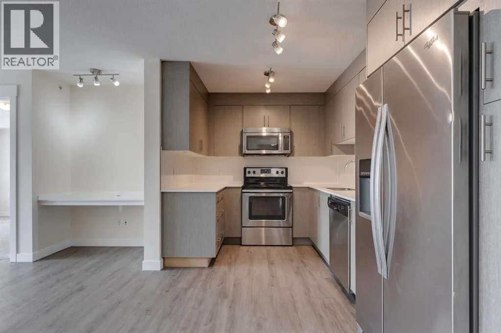 1404, 302 Skyview Ranch Drive NE